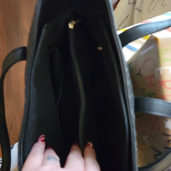 Black leather purse - Picture 3 of 4